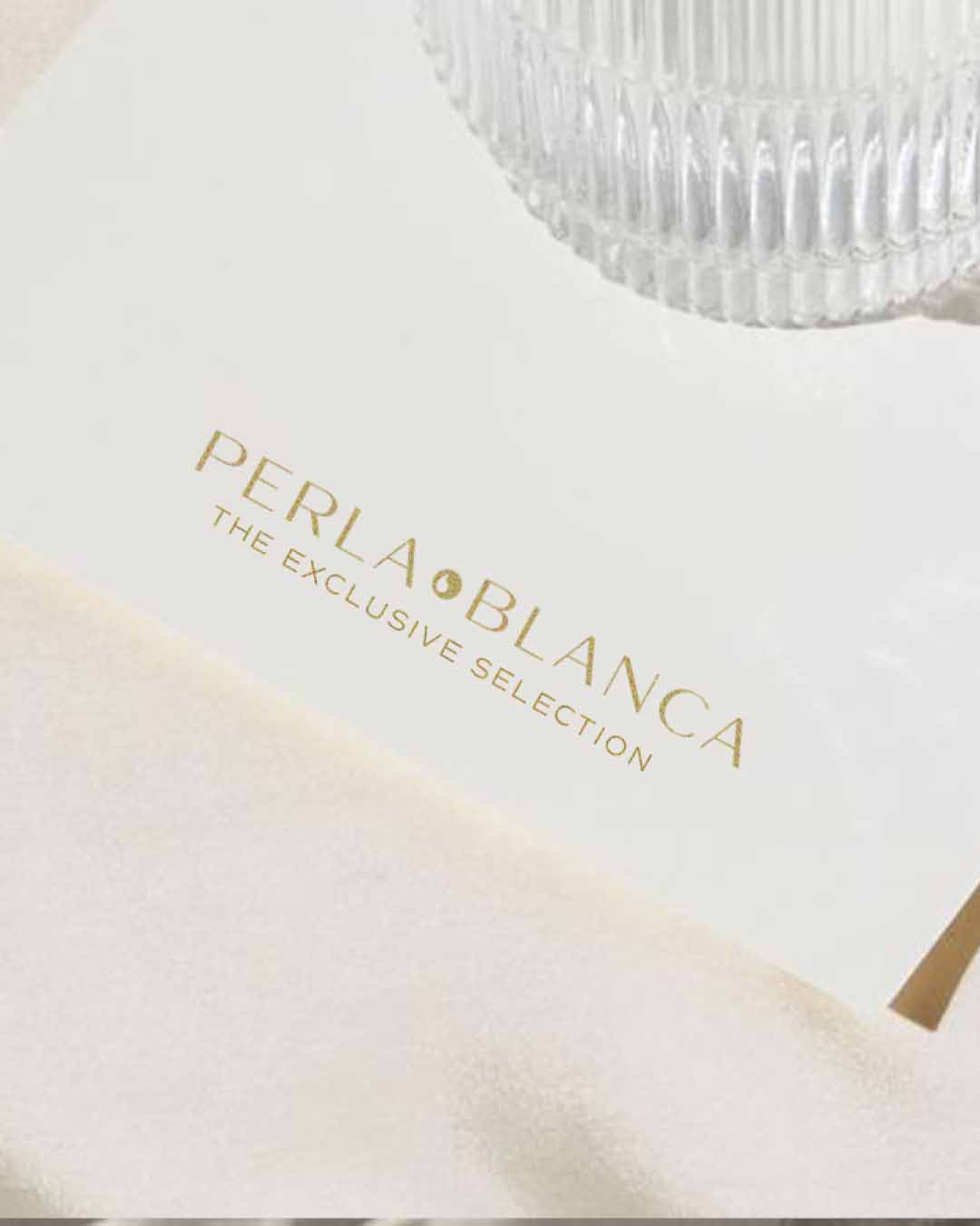 progetto di comunicazione e pubblicità per champagne bar elegante in malaga - agenzia specializzata in loghi e pubblicità social a Napoli - brand identity