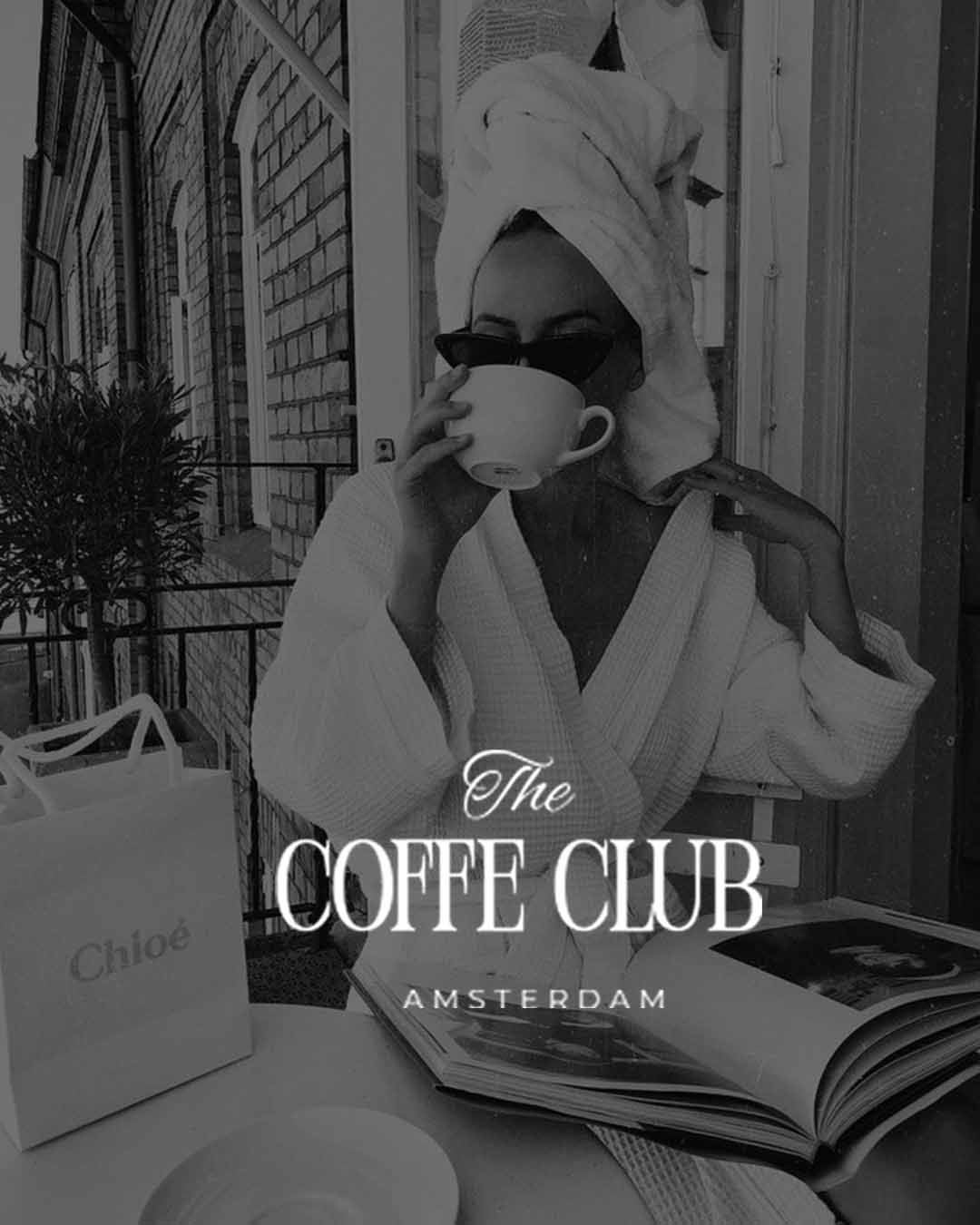 logo di lusso per yacht napoli